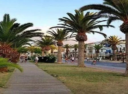 דירה The Little Palace Next To The Sea העיירה רתימנו